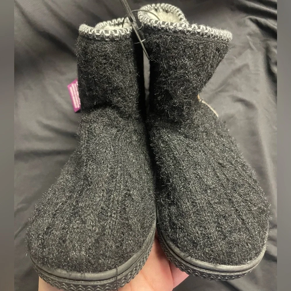 NWT MUK LUKS Cabin Slipper Booties Women’s Size 5/6 Black Nordic Sherpa Lined